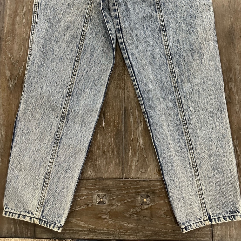 Classic Blue Gitano Women's Jeans - Picture 3 of 15